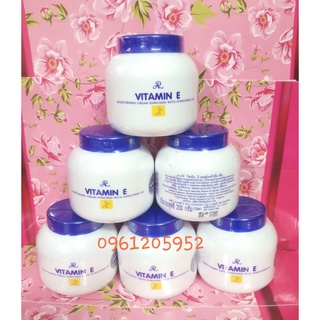 Kem dưỡng ẩm da cho mùa hanh khô VitaminE Aron Thái lan 200g