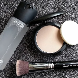 Phấn phủ MAC studio fix power plus foundation NC 25 - 15G
