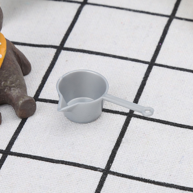 Set 10 nĩa và nồi tỷ lệ 1:12 dùng để trang trí nhà búp bê