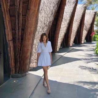 ĐẦM TRẮNG ĐẮP CHÉO BO EO