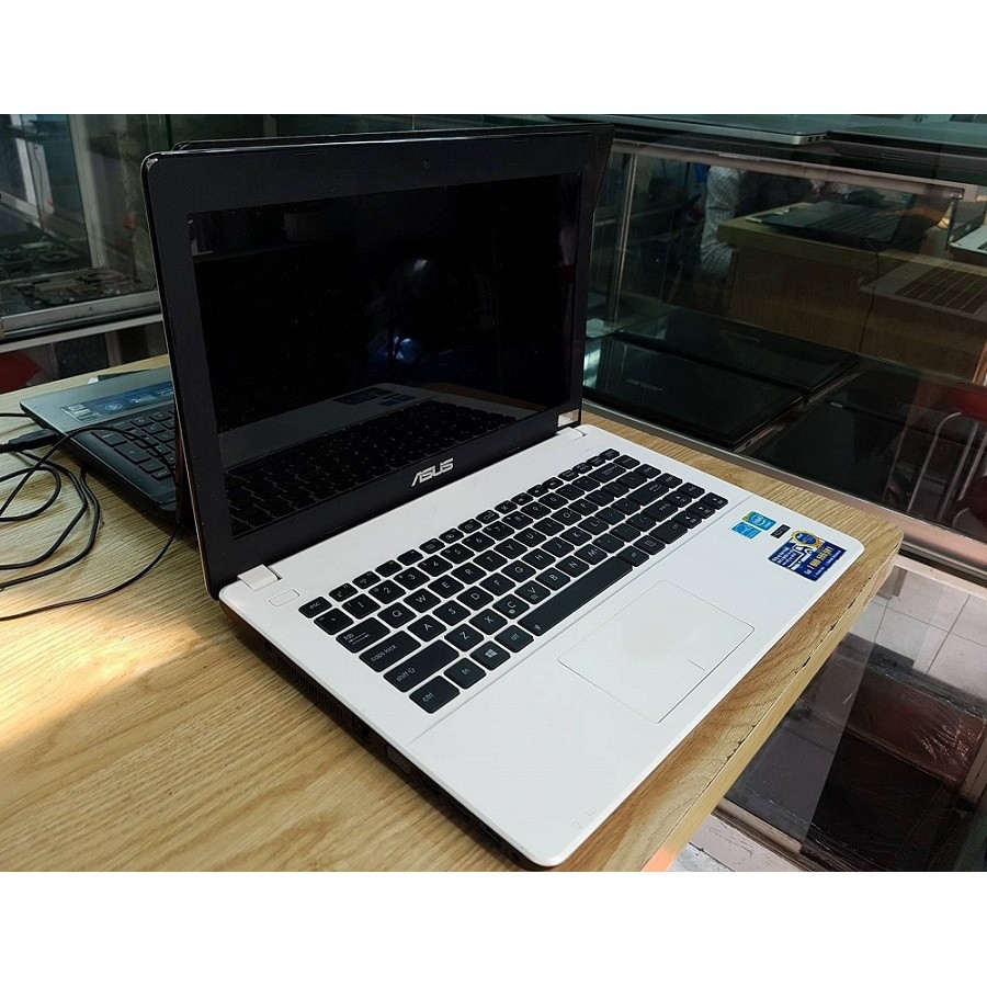 [500K] [Giá Hủy Diệt] Laptop Asus X451CA Core i3/Ram 4/500Gb Siêu Phẩm Thời Trang