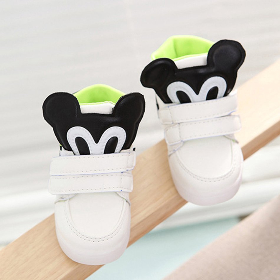 Giày Thể Thao Có Đèn Led Họa Tiết Chuột Mickey Thời Trang Cho Bé