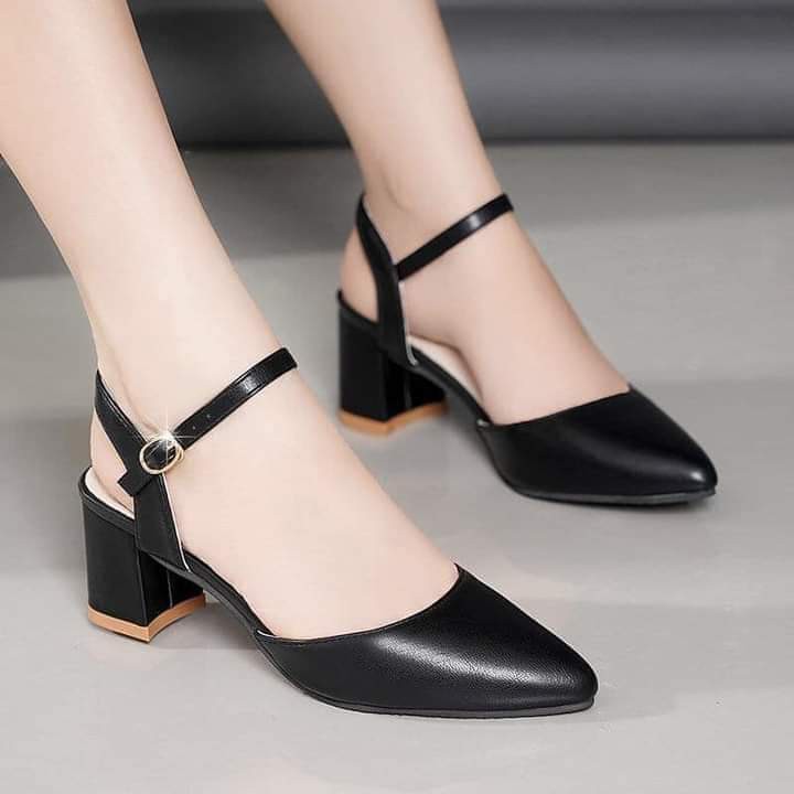 FREESHIP Giày cao gót thời trang mũi nhọn cao 5cm màu kem size lớn 40 41 42 43 44