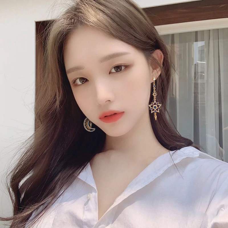 Bông Tai Dáng Dài Hình Mặt Trăng Ngôi Sao Đính Đá Thời Trang Cho Nữ