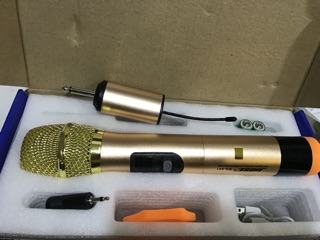 Mic bluetooth vỏ kim loại Ami w-5.