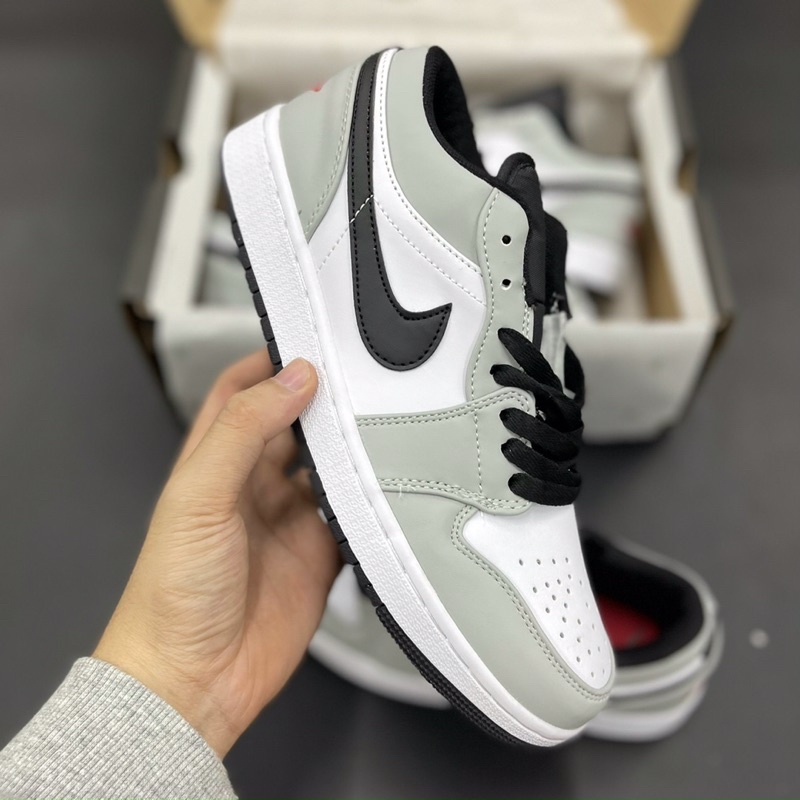 (ẢNH THẬT 1.1) Jordan low xám logo đỏ chuẩn 11 Trung