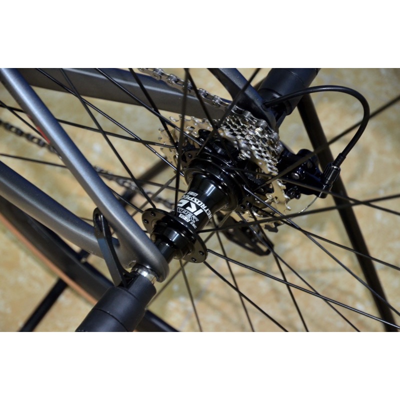 (Sỉ Lẻ) Xe đạp TWITTER STEALTH PRO SHIMANO R700 tay ngang chính hãng nhập khẩu cao cấp.Khung Carbon 18k siêu nhẹ.