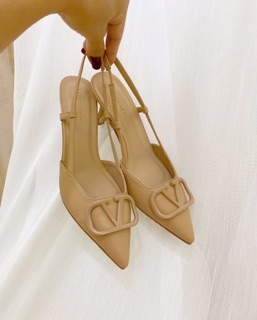 Giày slingback Colee khoá V
