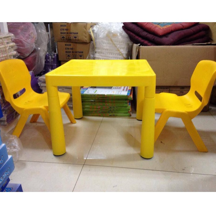 Bộ Bàn Ghế Nhựa Cho Bé Song Long Plastic (1 bàn và 2 ghế)