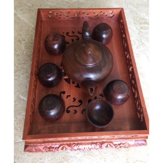 Khay trà ấm chén