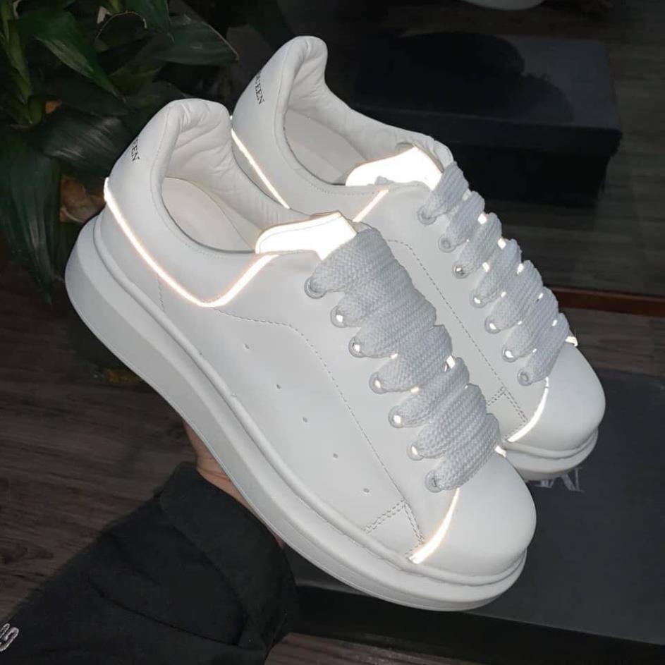 Giày thể thao,Sneakers nam nữ MC.Q trắng gót đen,phản quang tăng chiều cao 5cm,êm chân