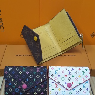 Ví cầm tay cúc bấm LV