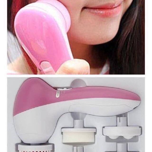 Com bo 10 máy rửa mặt 5 đầu.