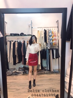 Chân váy da bóng đỏ