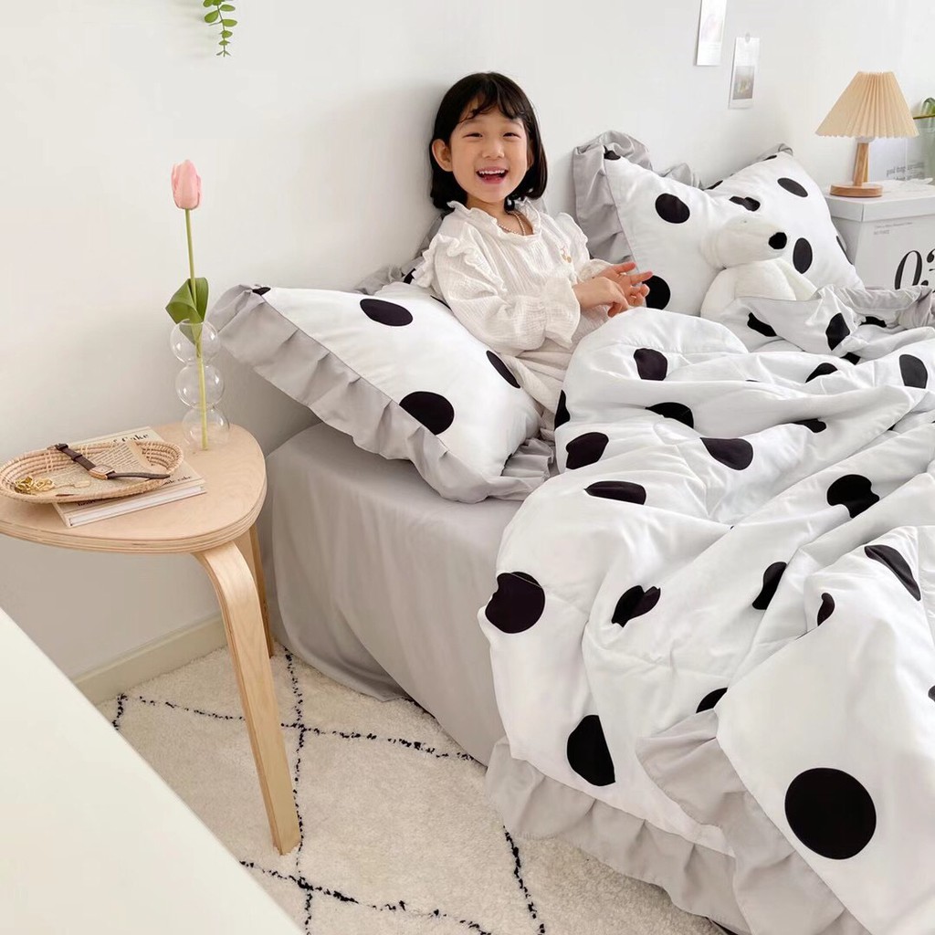 Bộ chăn ga gối Cotton đũi phối bèo M2T bedding chăn ga Hàn Quốc họa tiết chấm bi đen - chăn lót bông