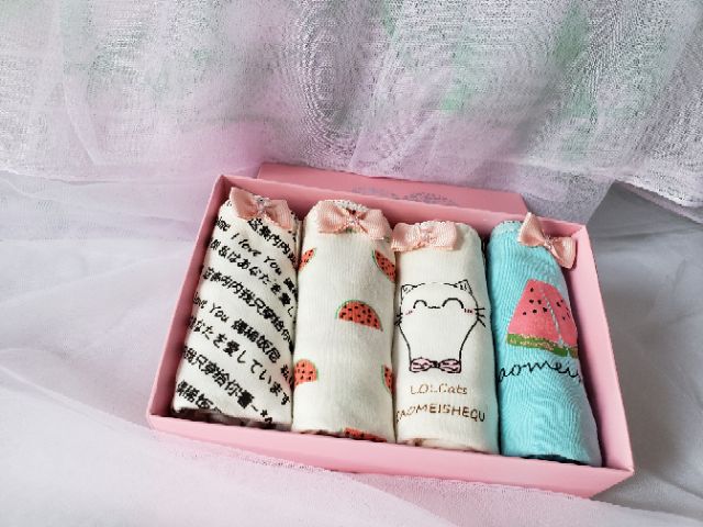 Quần chip, hộp 4 quần siêu xinh 😍 | BigBuy360 - bigbuy360.vn