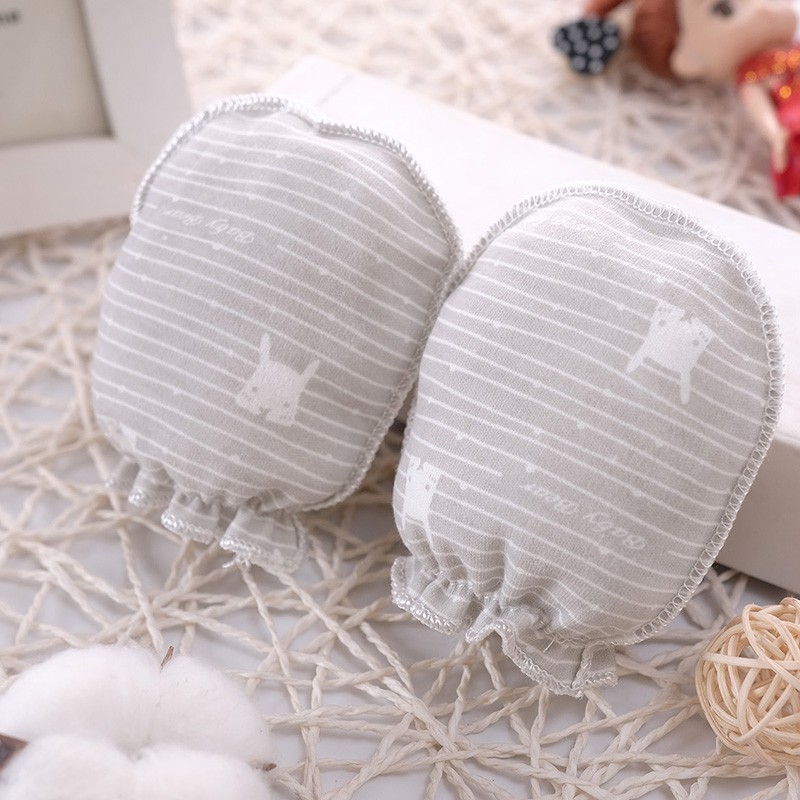 Găng tay cotton bảo vệ bé sơ sinh chống trầy da do bé tự cào
