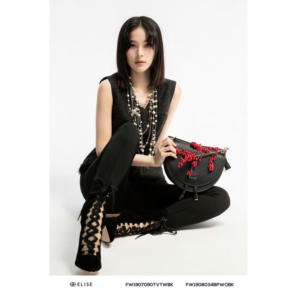 [Mã FAMALLT5 giảm 15% đơn 150k] Áo ghi lê dạ đen dáng ngắn Elise | BigBuy360 - bigbuy360.vn