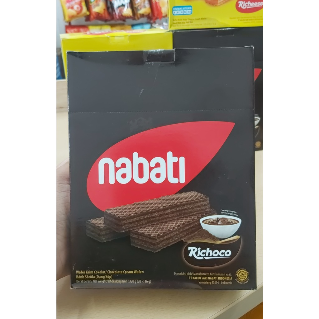 Bánh Xốp Nabati Nhân Phô Mai - Chocolate 320g