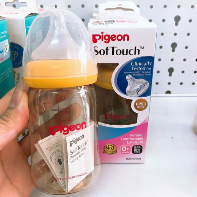 Bình sữa Pigeon 160ml / 240ml cổ rộng PPSU Plus với núm vú silicone siêu mềm Plus