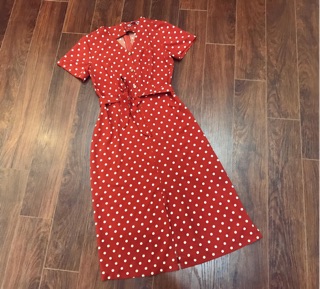 Váy chấm bi topshop