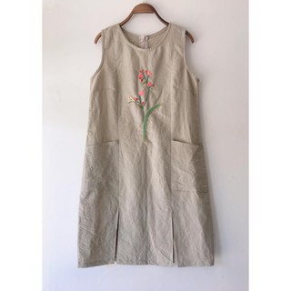 Đầm linen tưng premium thêu tay