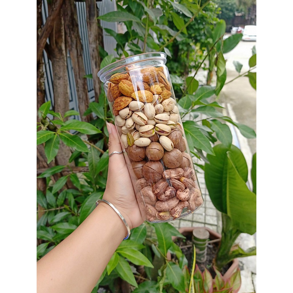 Hộp 500Gr Hạt Dinh Dưỡng Mix : Hạt Dẻ, Hạnh Nhân, Điều, Macca