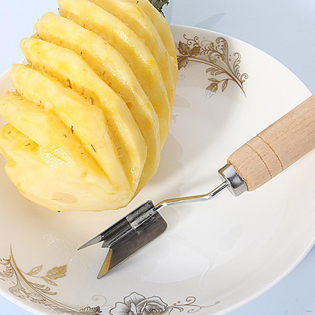 Dụng cụ cắt mắt quả dứa tiện lợi cho nhà bếp