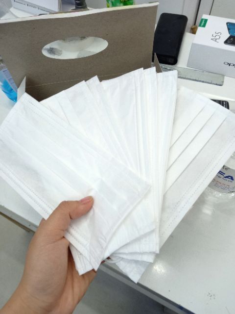 Khẩu trang 3 lớp 10 cái