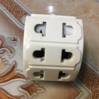 Ổ cắm điện chia 5 ngả