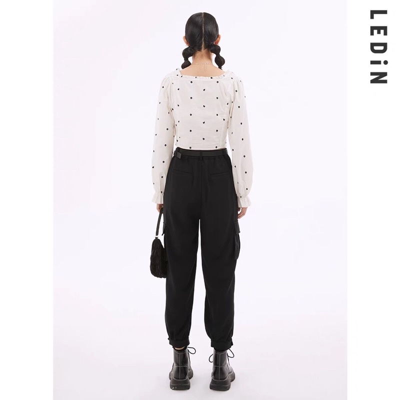Áo trắng hoạ tiết Ledin