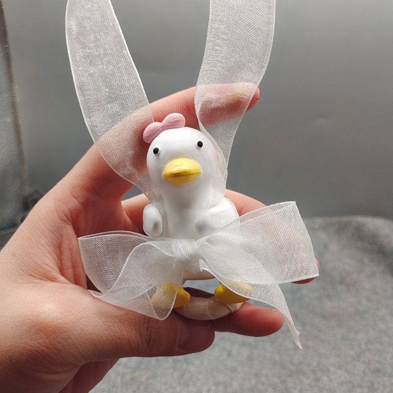 Phụ Kiện Treo Trang Trí Nội Thất Xe Hơi Hình Chú Vịt Dễ Thương