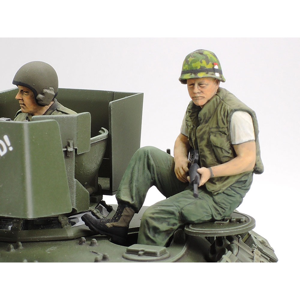 35365 Mô hình xe tăng quân sự 1/35 SCALE U.S. AIRBORNE TANK M551 SHERIDAN (VIETNAM WAR)