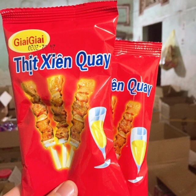 Thịt xiên quay giai giai