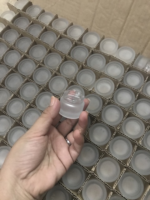 Hũ chiết thuỷ tinh 10g