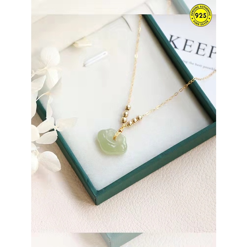 Vòng cổ mặt đá ngọc bích thời trang cho nữ