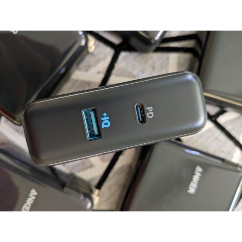 Cốc sạc nhanh 42w kiêm pin dự phòng Anker Fusion 5000mAh A1622 PD 30w Usb 12w