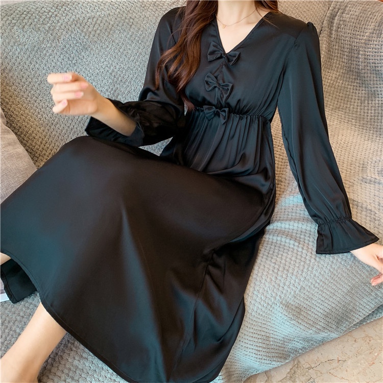 Đầm Ngủ Tay Dài Dáng Rộng Phối Ren In Họa Tiết Bươm Bướm Thời Trang 2022 Mới Cho Nữ