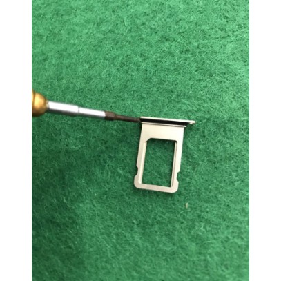 ron khe sim iphone chống nước