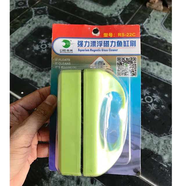 HÍT CHÀ HỒ VỆ SINH HỒ CÁ