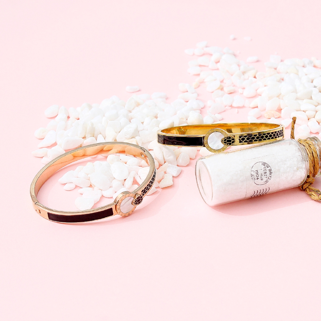 Bvlgari Rose Gold and Diamond Serpenti Bracelet | BigBuy360 - bigbuy360.vn