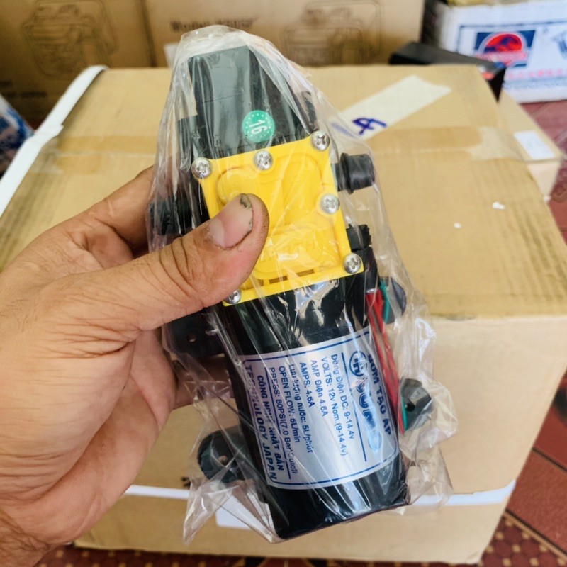 BƠM MINI DÙNG RỬA XE VÀ BÌNH XỊT ĐIỆN