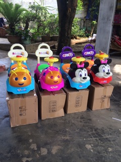 Xe chòi chân có nhạc