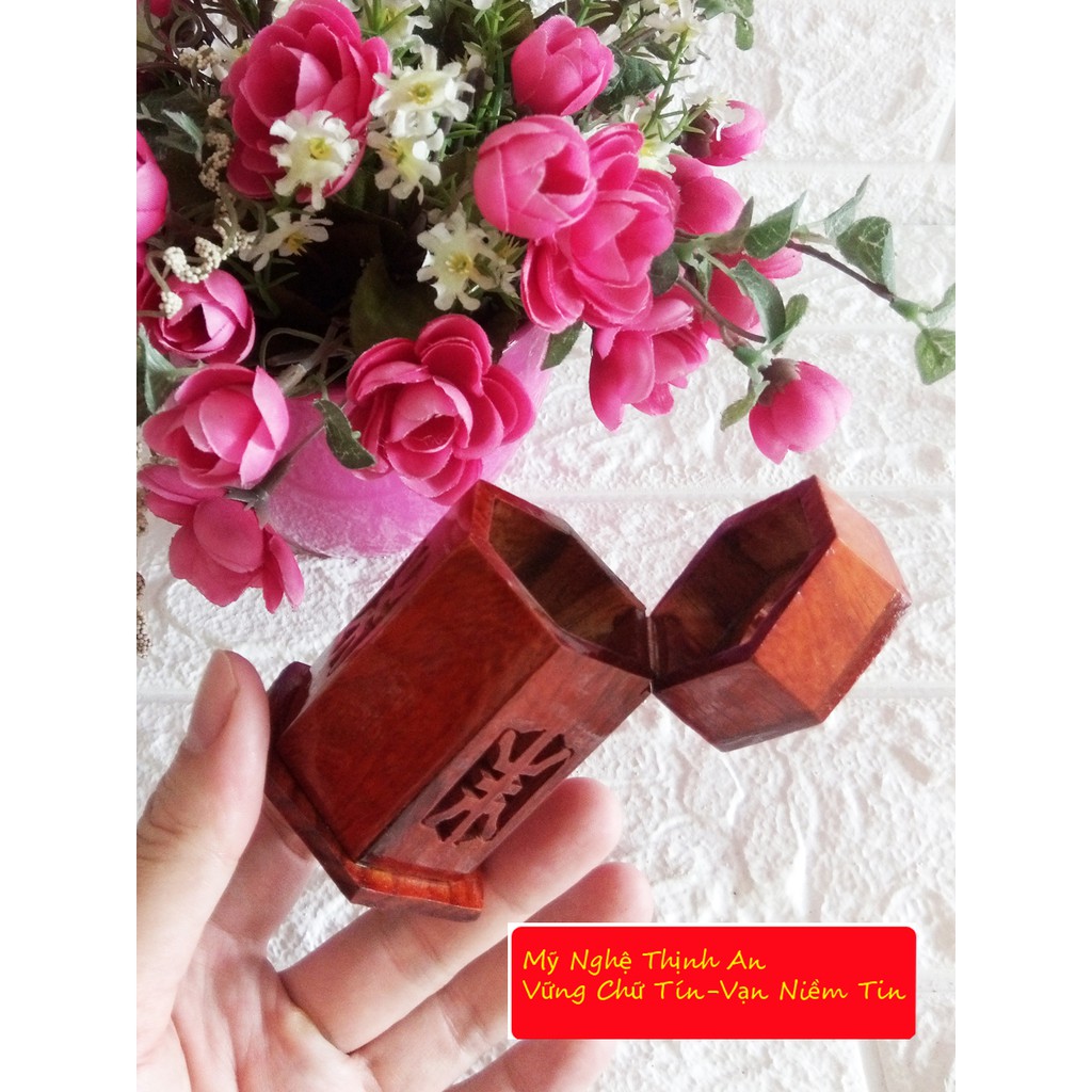 Hũ đựng Tăm Gỗ Hương ta Đỏ lọng chữ thọ HTCT01