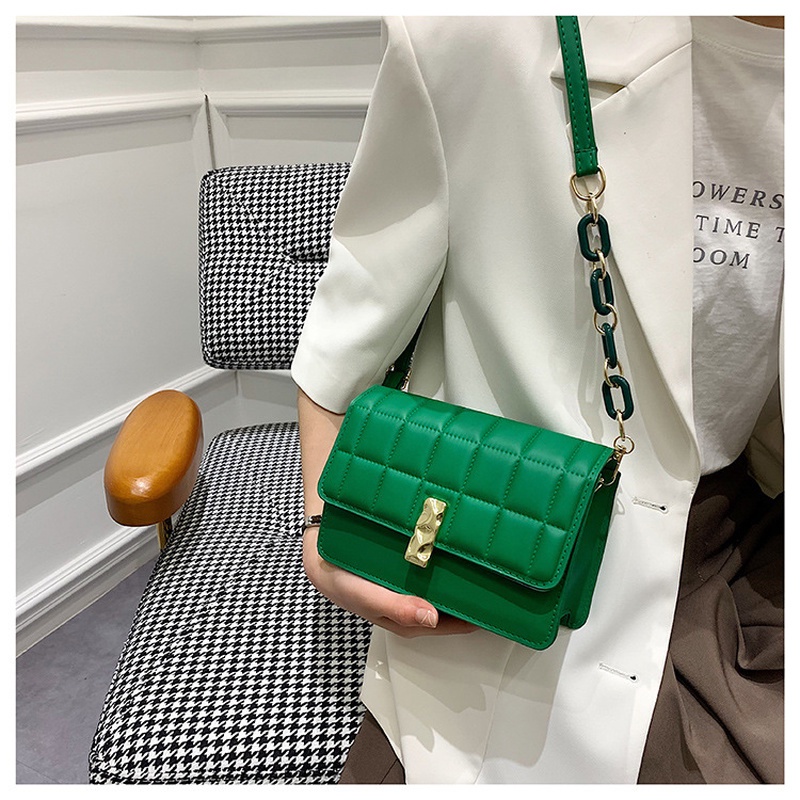 Túi Đeo Chéo Hình Vuông Nhỏ Màu Trơn Họa Tiết Kẻ Sọc Đính Kim Cương Giả Đơn Giản NB00369