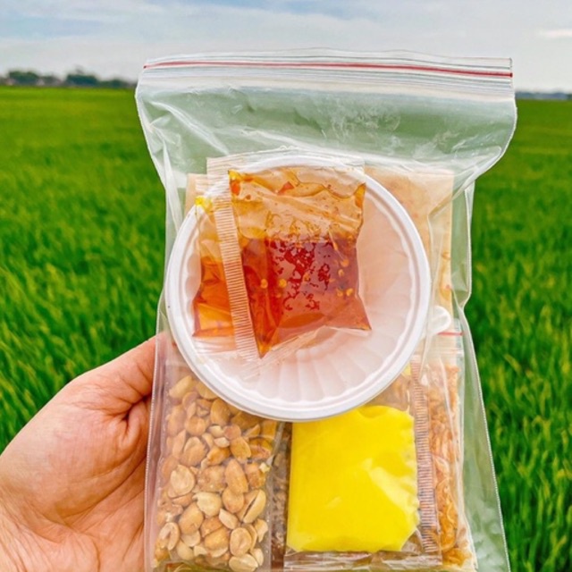 Combo 3 bịch bánh tráng dẻo sốt bơ Tomyum