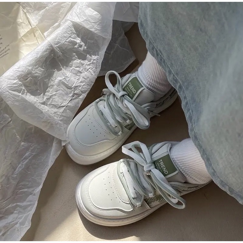 Giày sneaker nữ đế cao viền caro nhiều màu hottrend Hàn quốc giá rẻ JAENIA G013