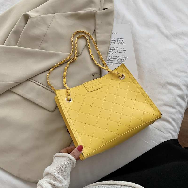 Túi Đeo Vai Cỡ Lớn Phối Dây Xích Thời Trang