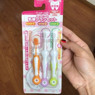 Bàn chải đánh răng Combi Teteo bước 3