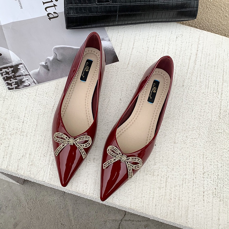 Giày Búp Bê Da Bóng Mũi Nhọn Đính Nơ Gót Thấp Thời Trang Cho Nữ Size 2022